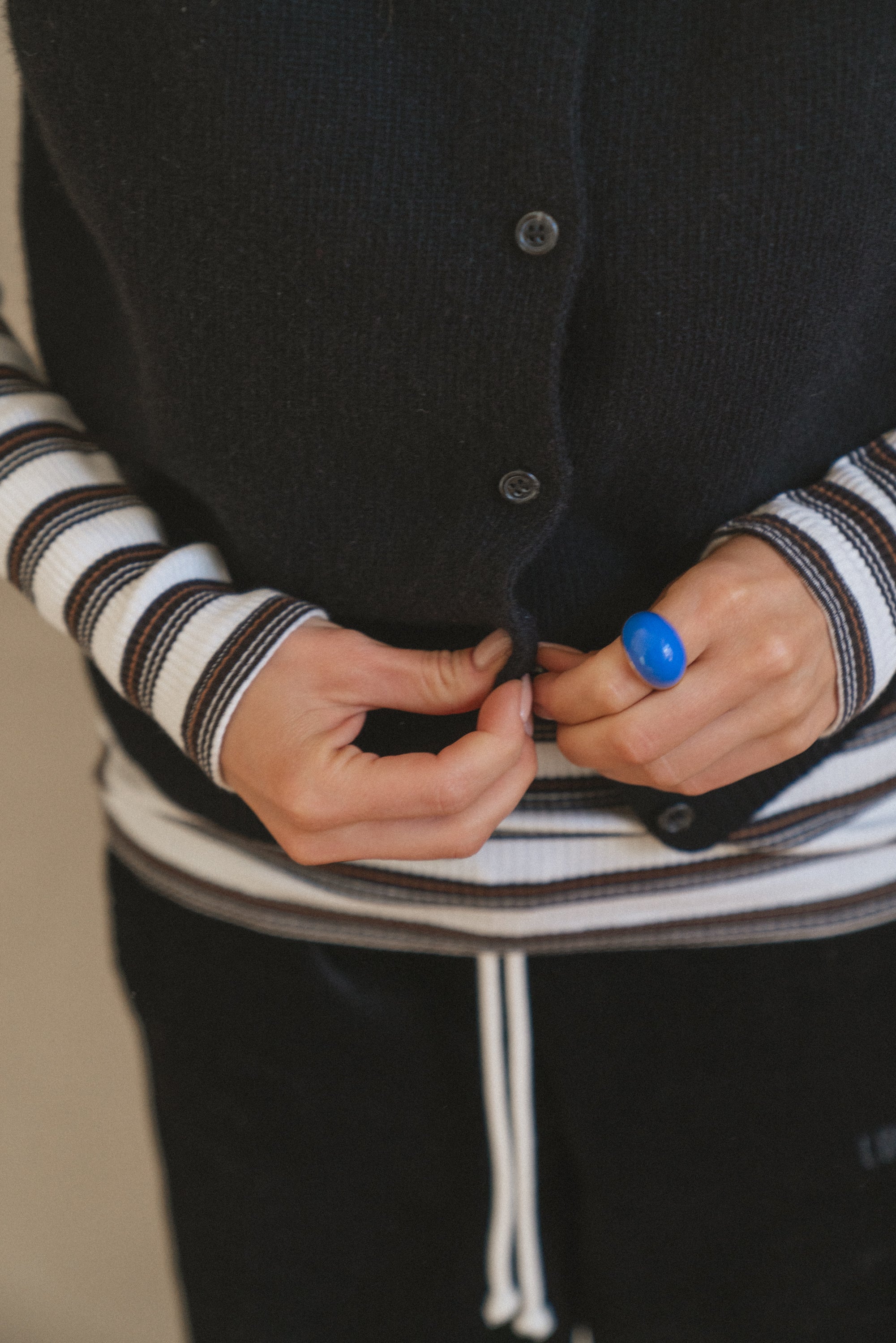 Mist Black Sweater - 7