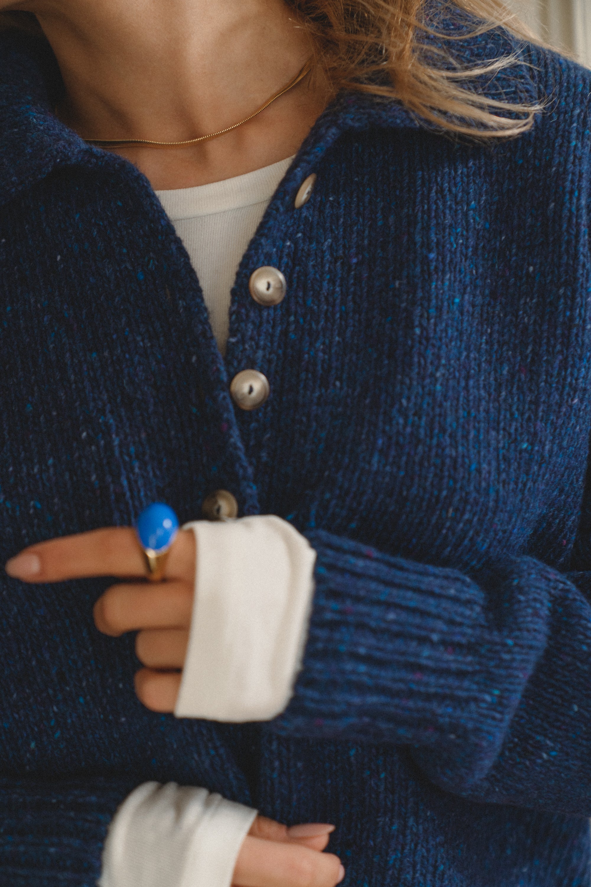 Sweter Close Deep Blue - 27