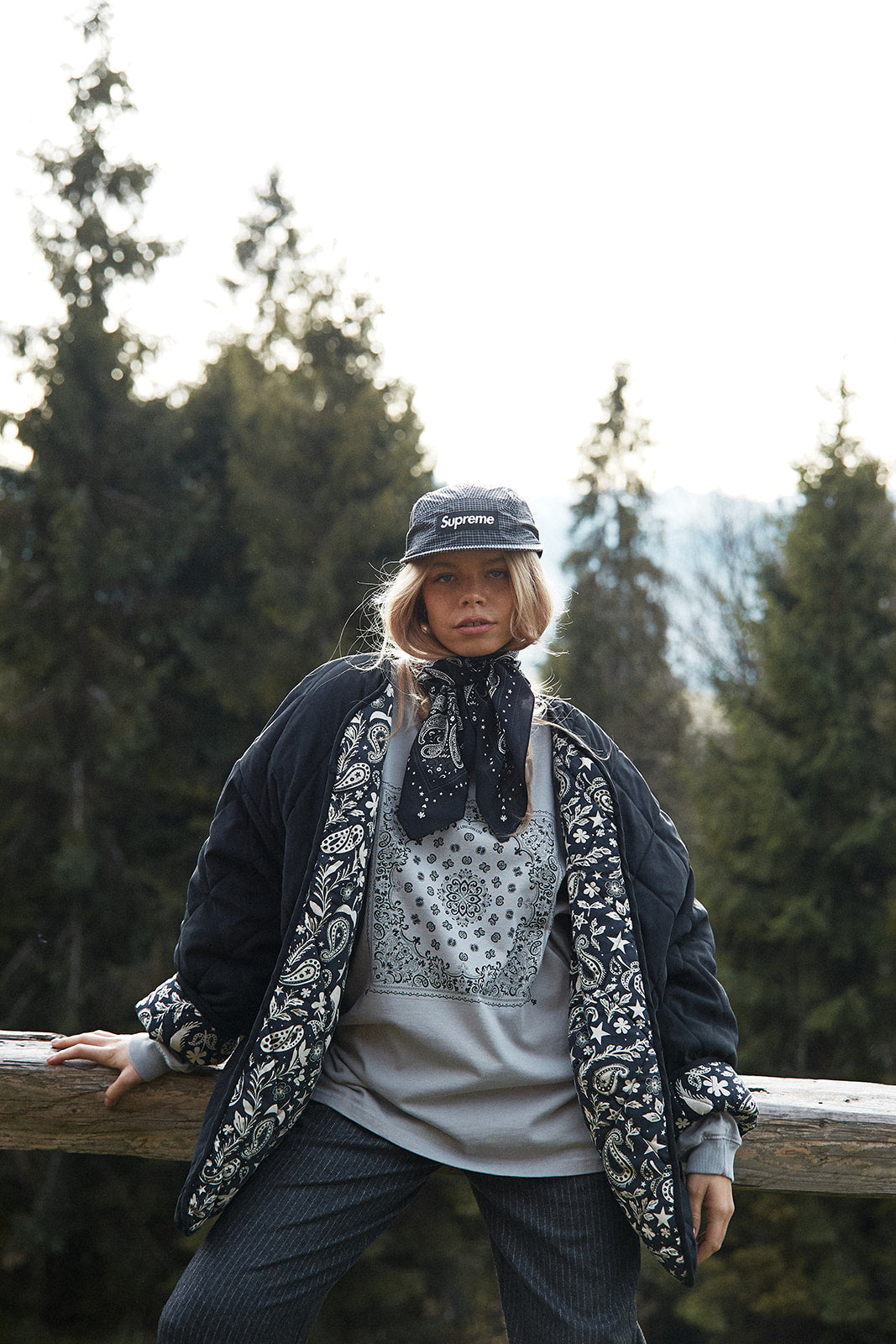 Adana Schwarze Jacke