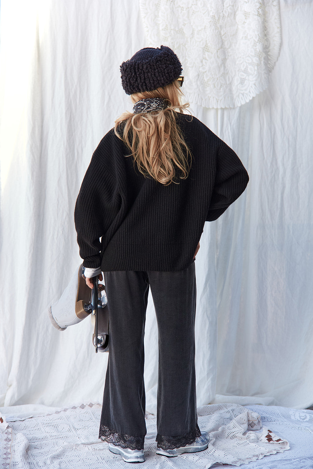 Sweter Moon Black - 8