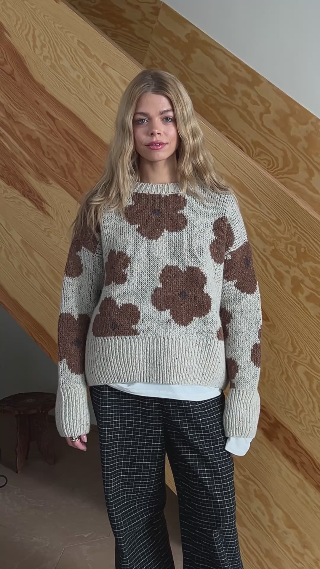 Sweter Cloud Dark Flowers - 9