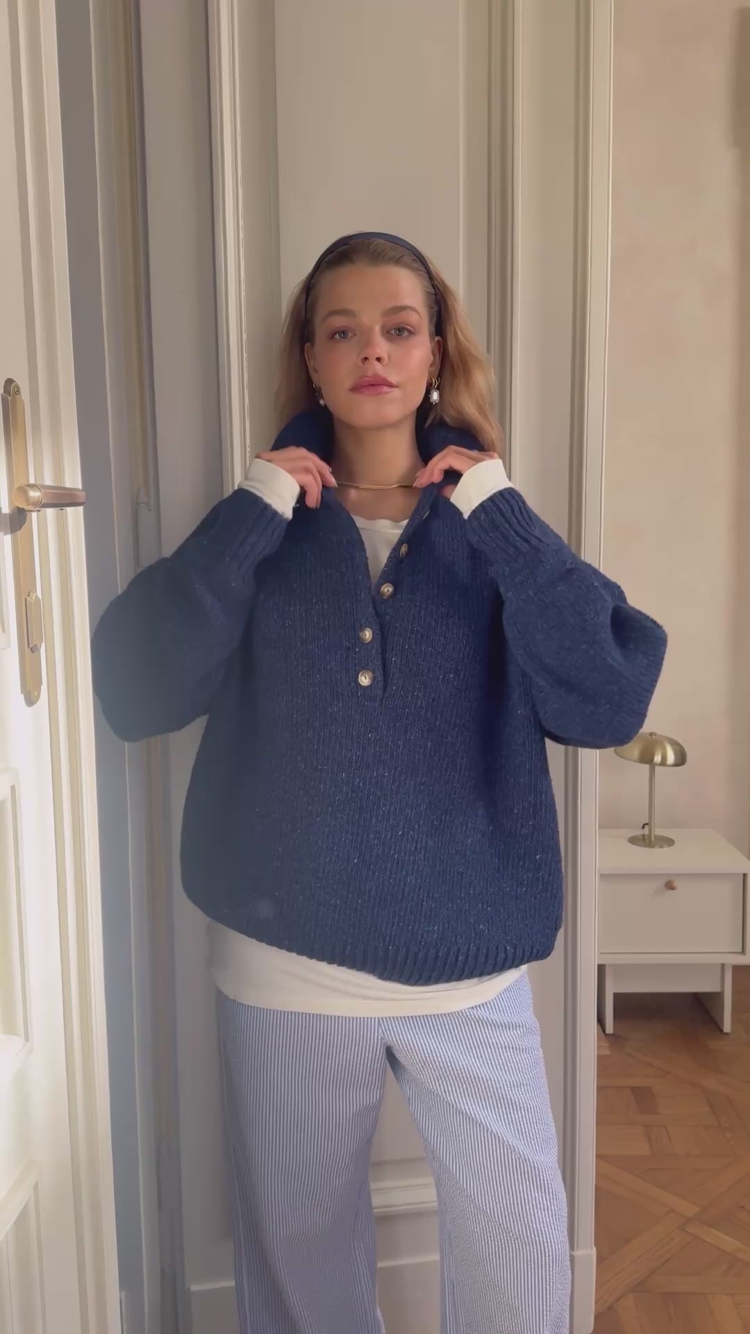 Sweter Close Deep Blue - 13
