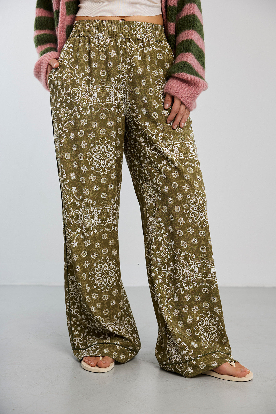Hose Fall Dream Paisley Olive
