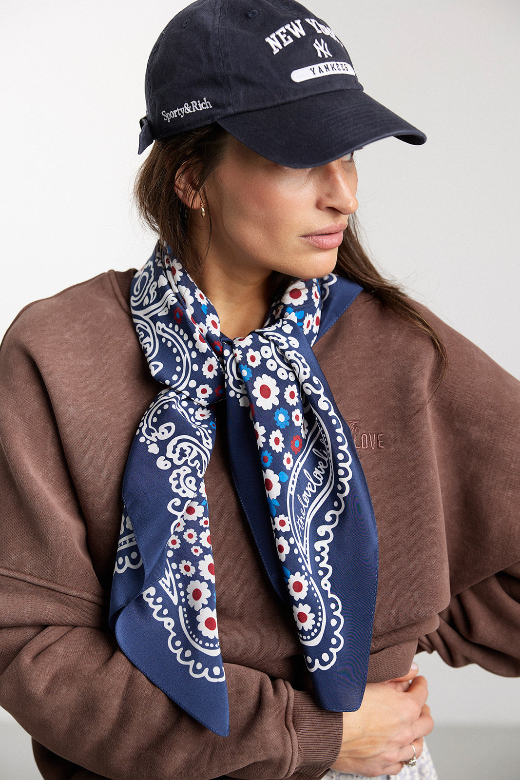 Bandana Daisies Navy