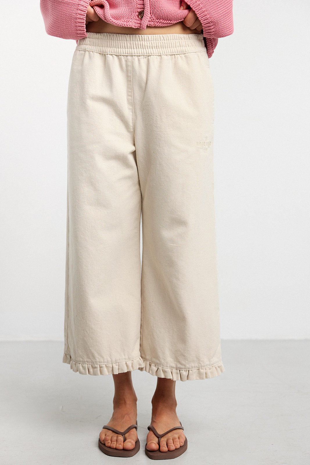Street Cream Capri Pants