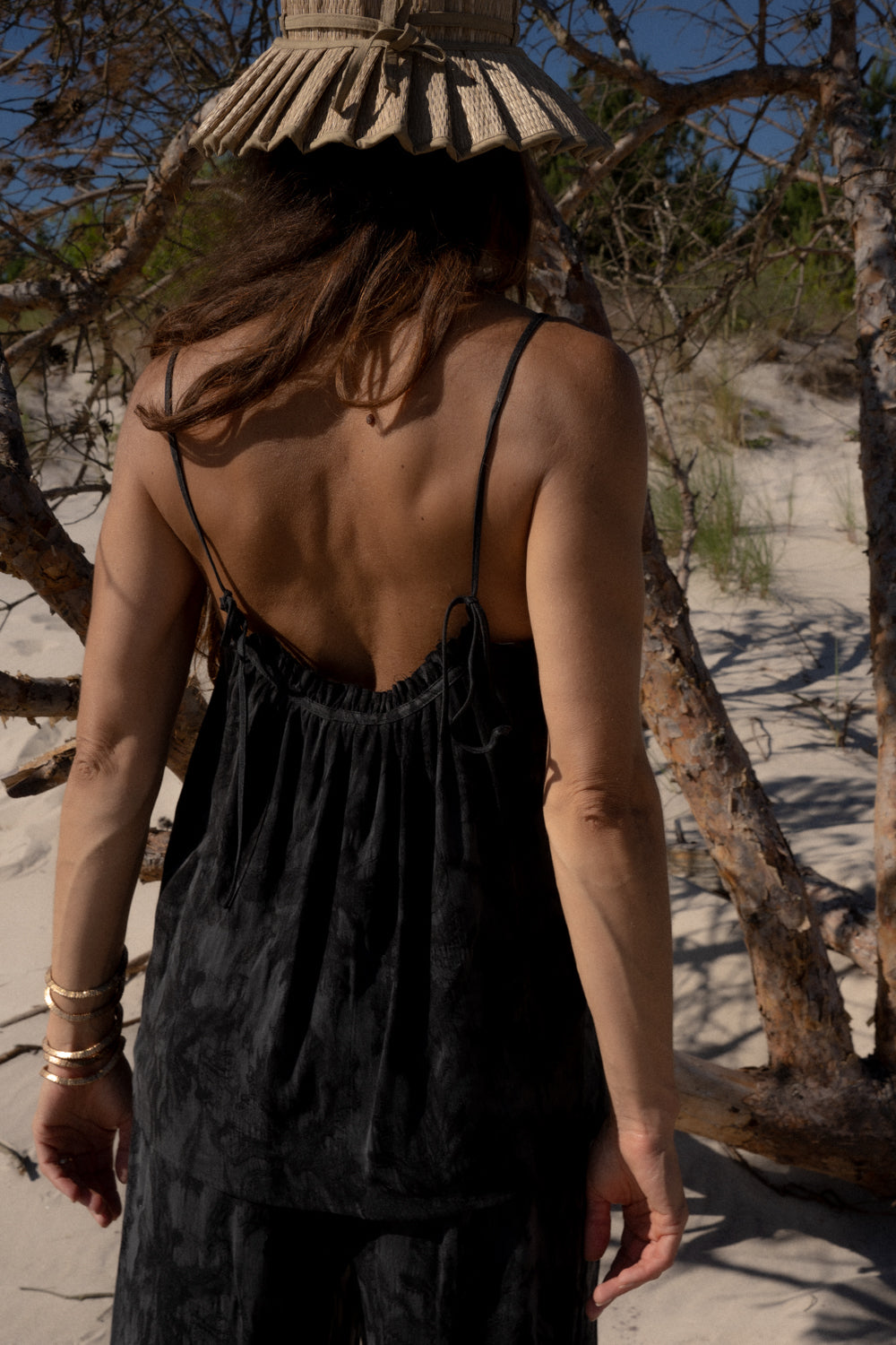 Top Swell Black x Anita