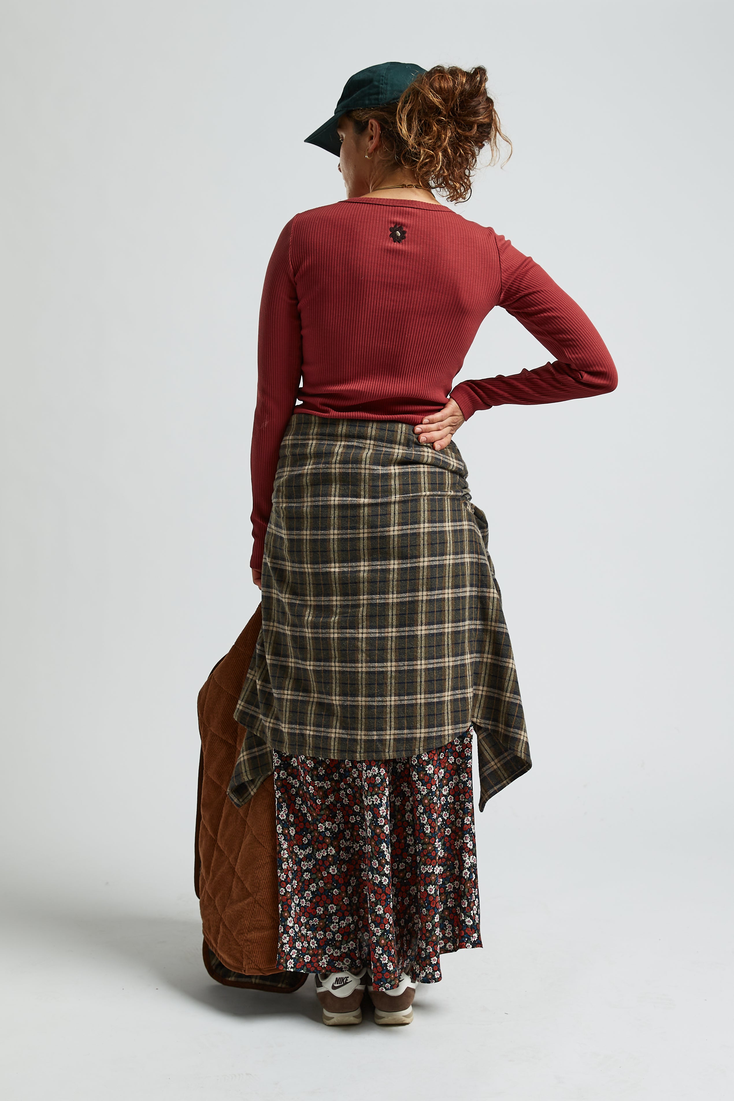 Benito Wildflower Black Skirt - 12