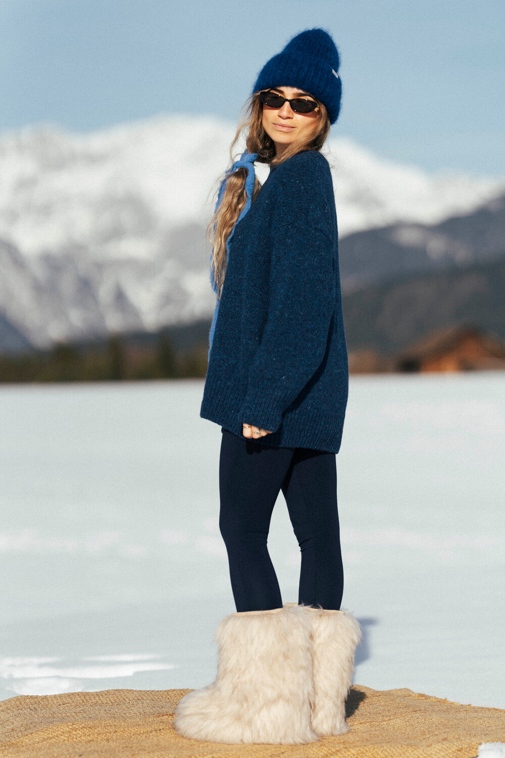 Cloud Long Deep Blue Sweater - 11