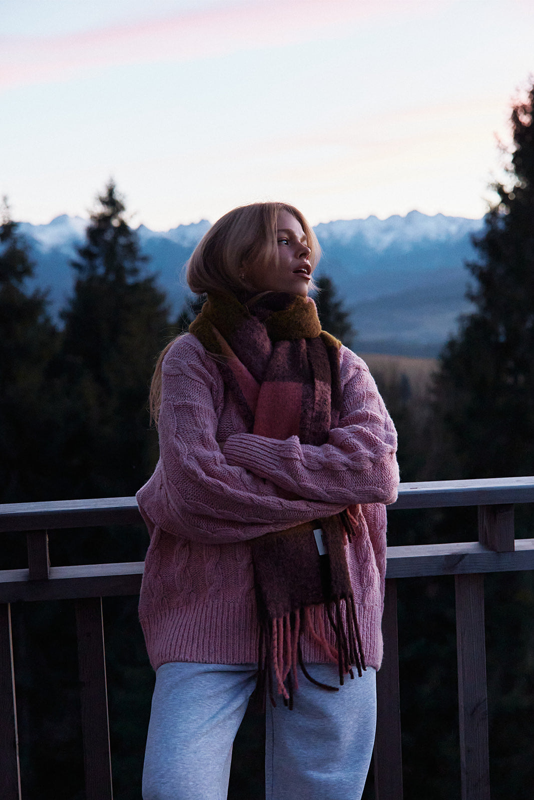 Sweter Stanford Pink - 14