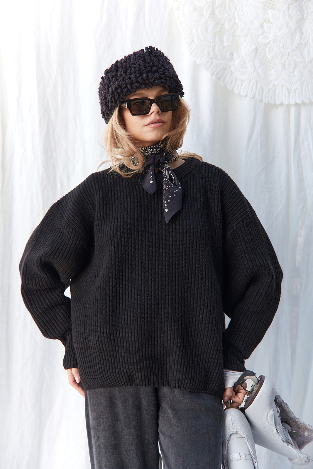 Sweter Moon Black - 9