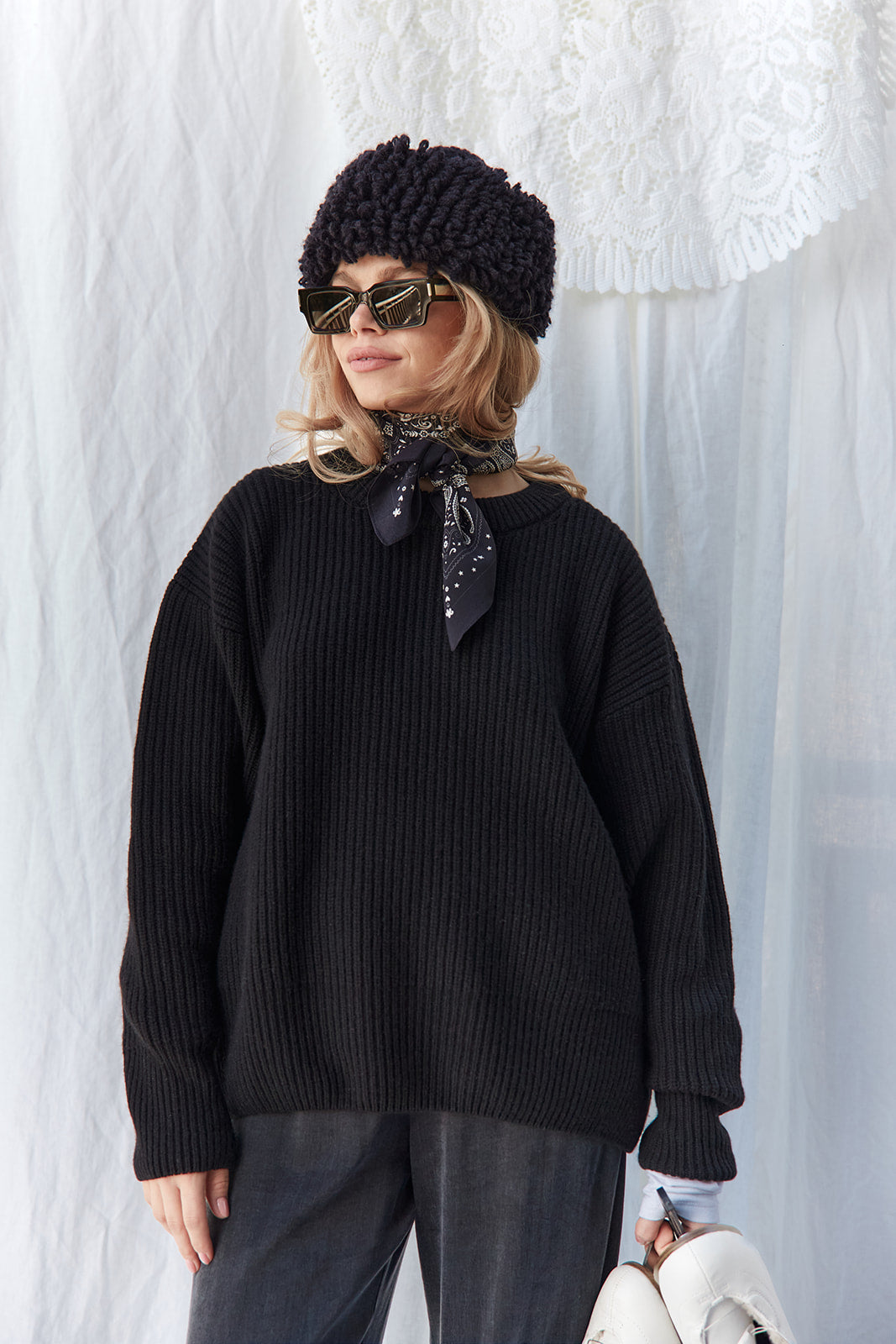 Sweter Moon Black - 10