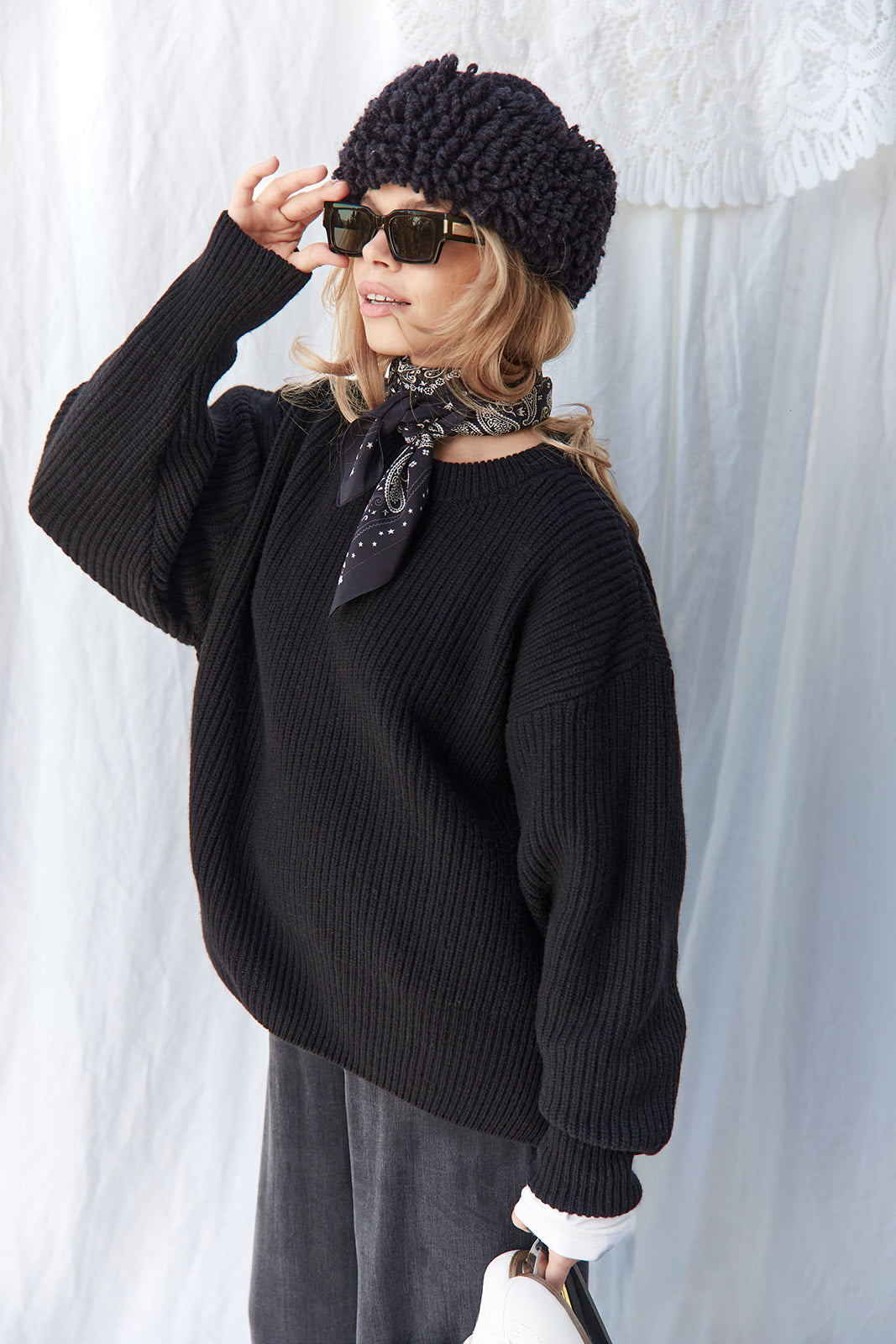 Sweter Moon Black - 11