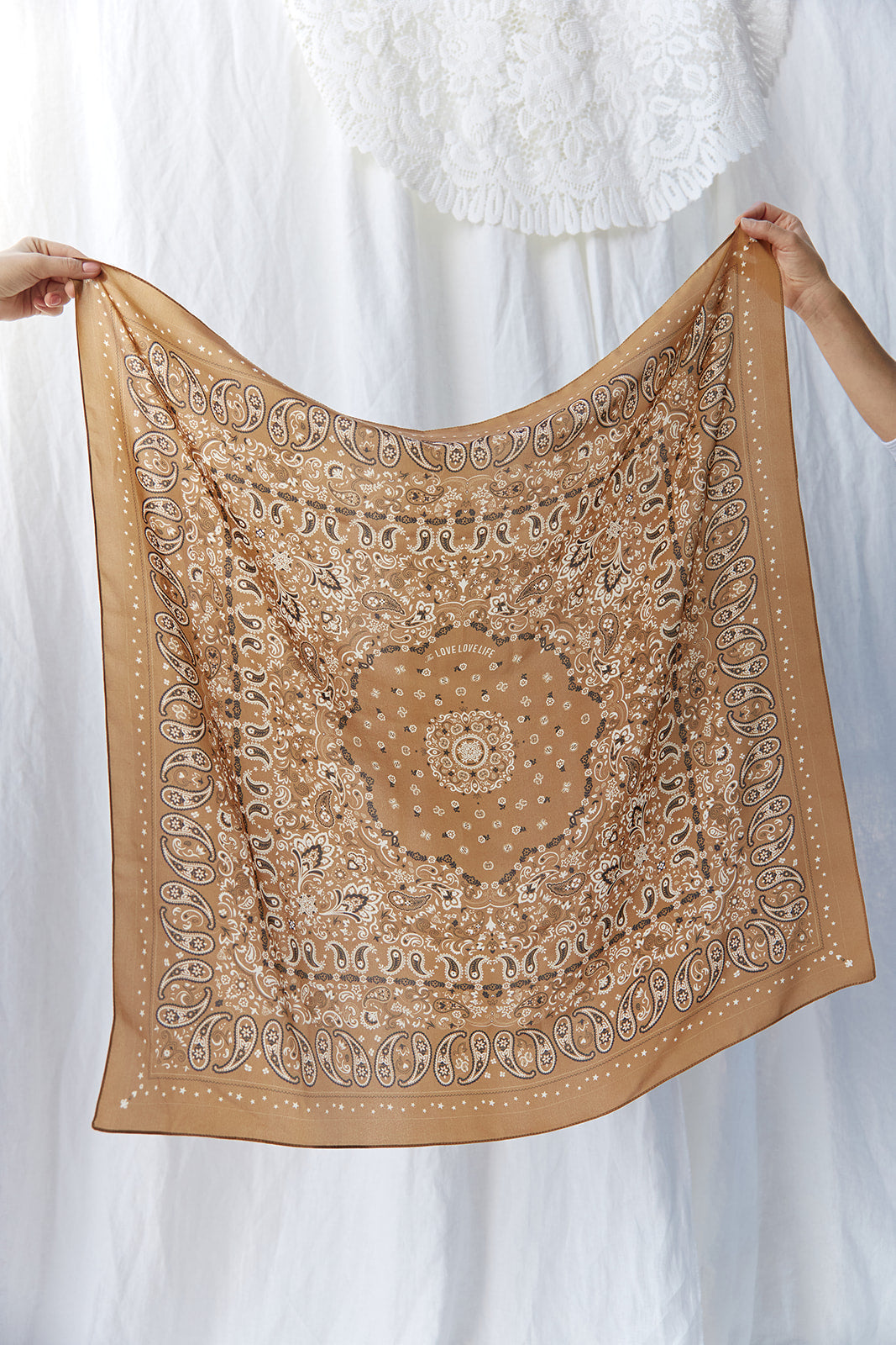 Bandana Kevin Brown - 8