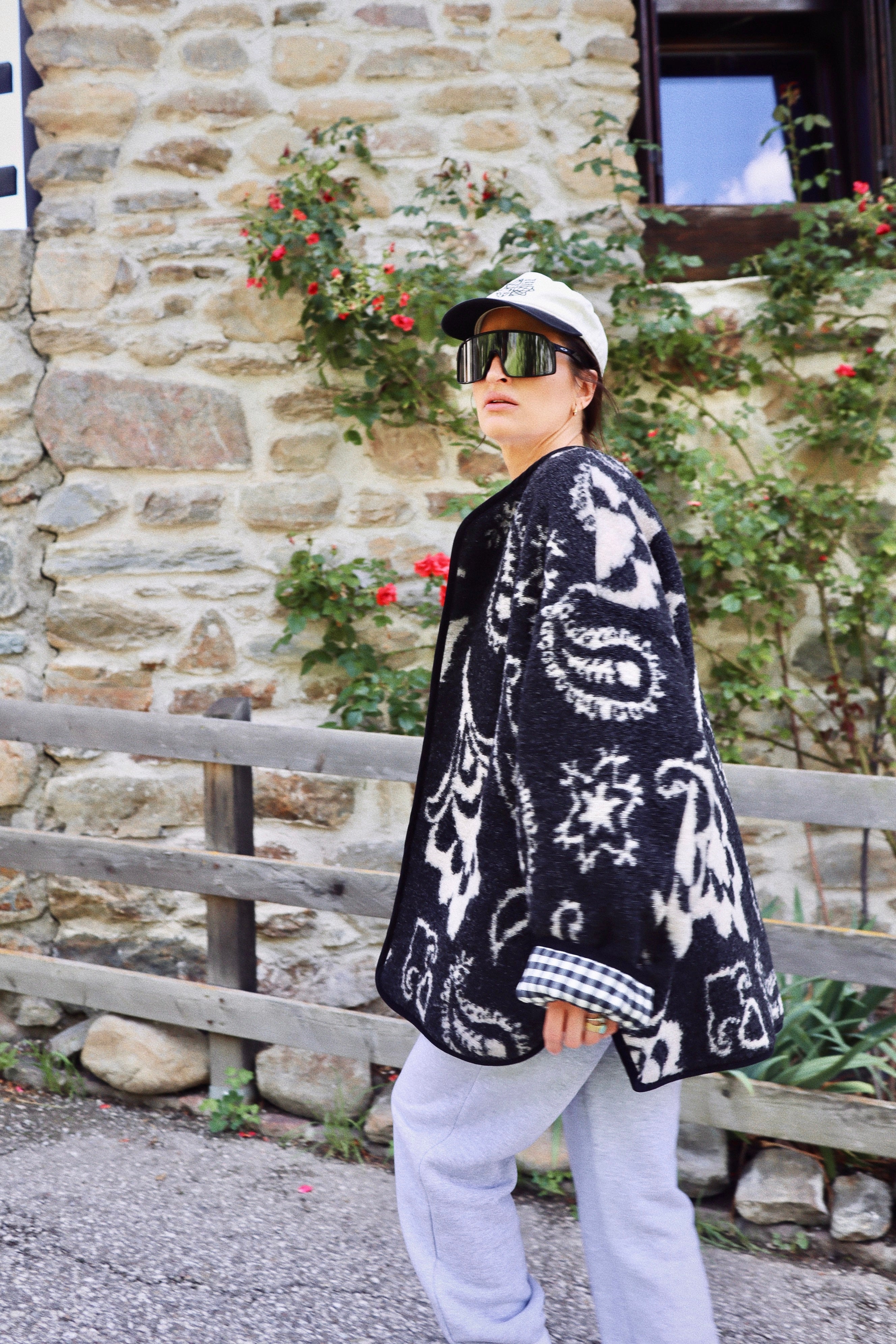 Adana Paisley Black Jacket - 4