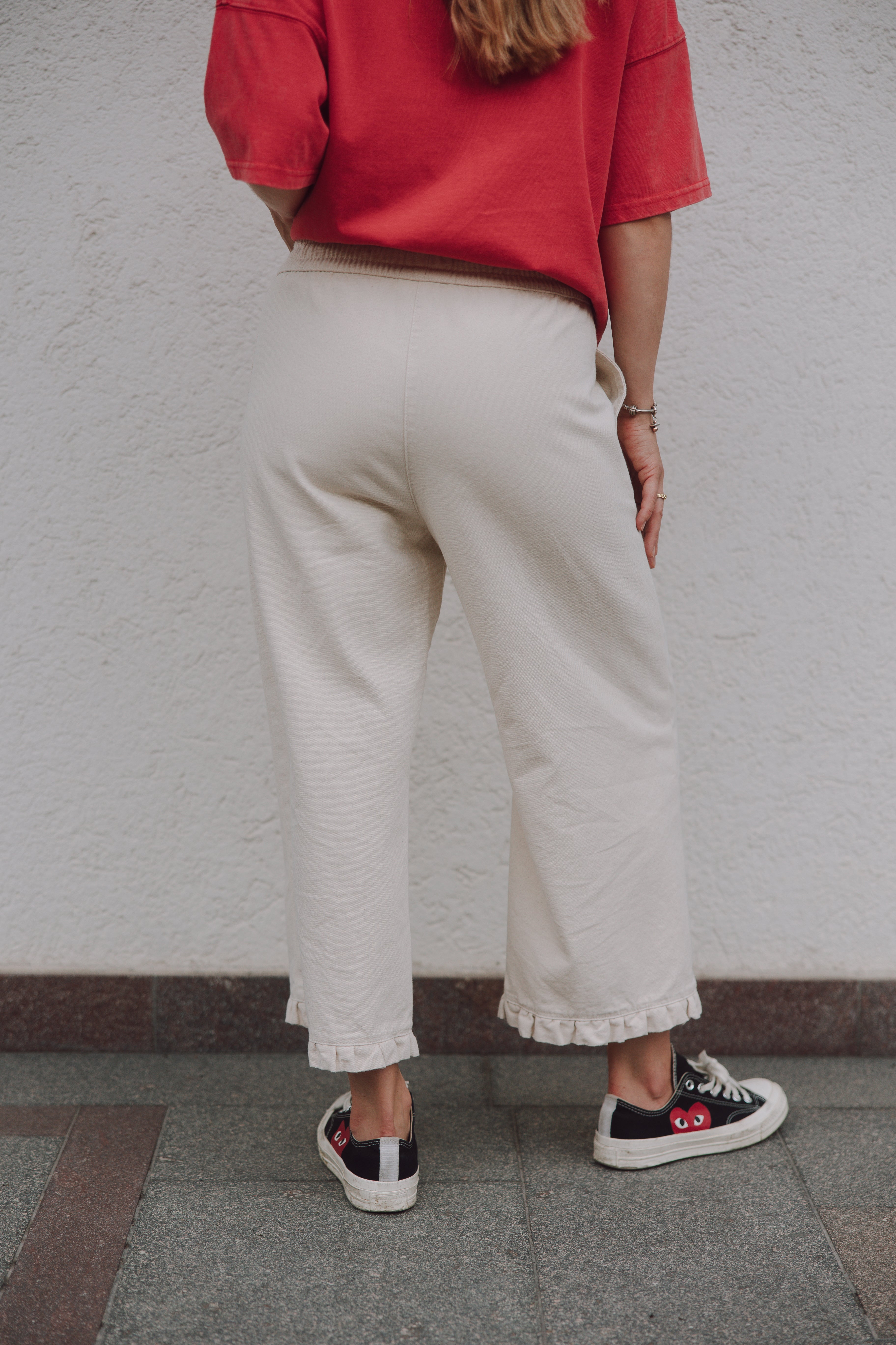 Street Cream Capri Pants - 8
