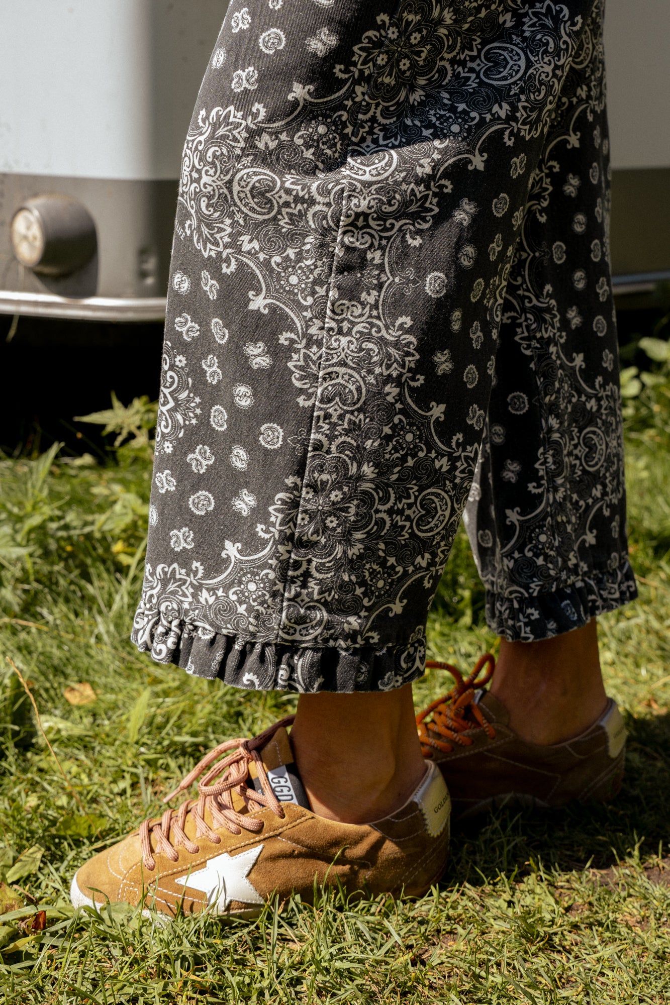 Hose Capri Street Paisley Black - 6