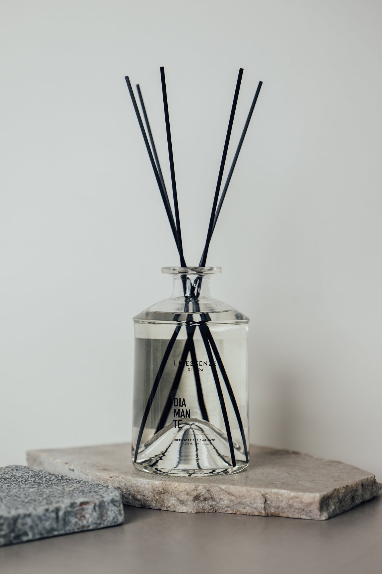 Dyfuzor z pałeczkami Essenza di Diamante - 500 ml