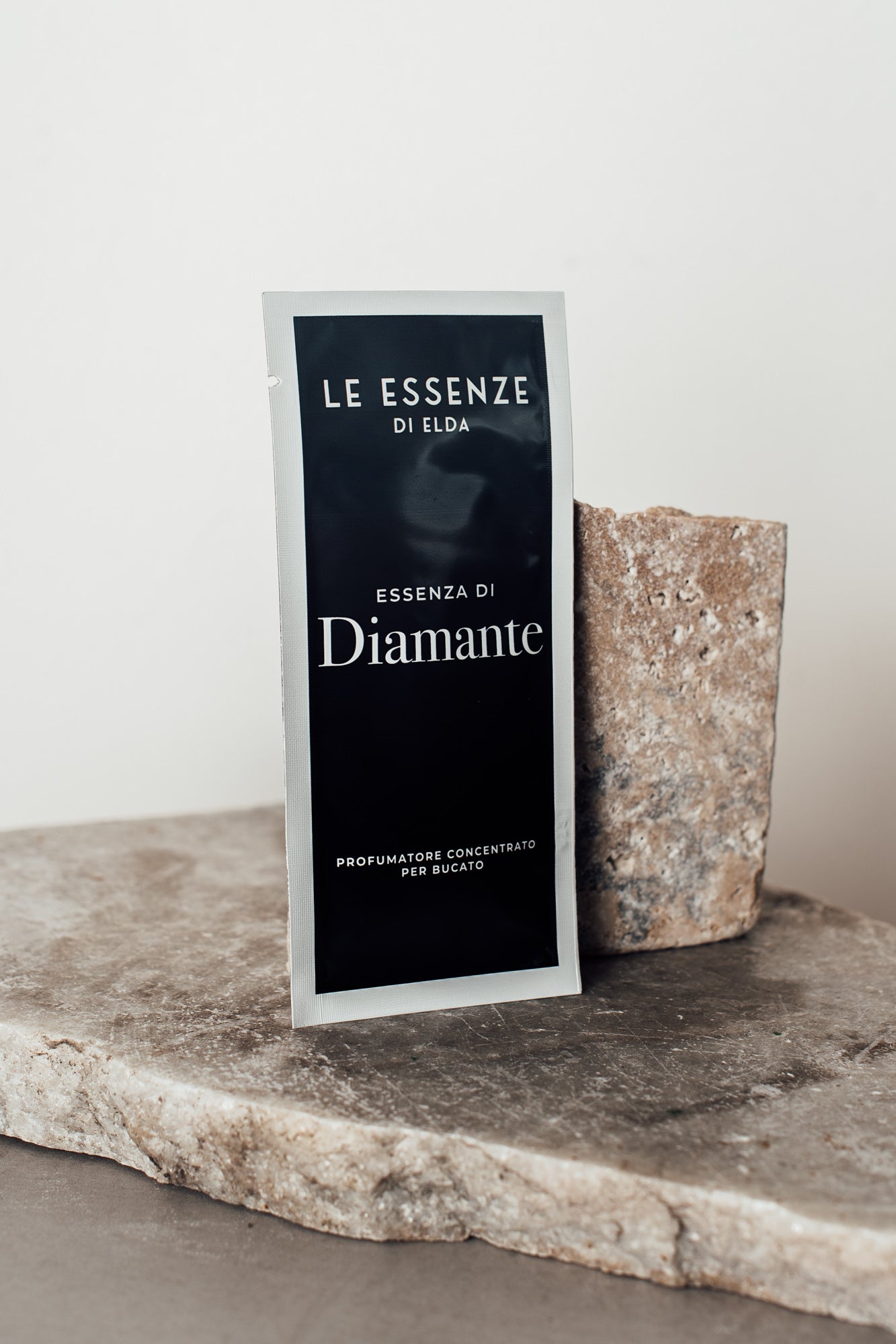 Perfumy do prania Essenza di Diamante - jednorazowa dawka