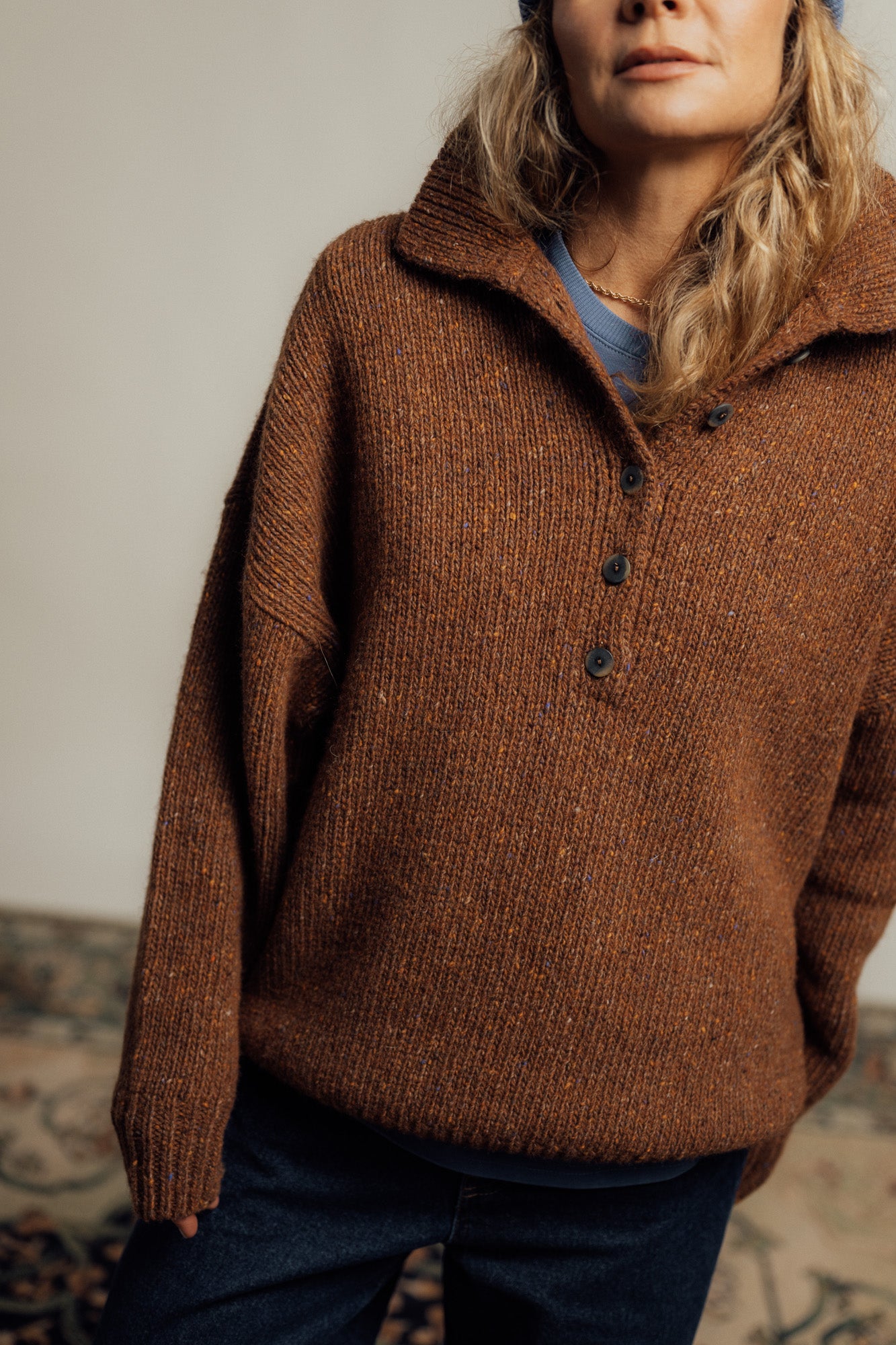 Sweter Close Rust