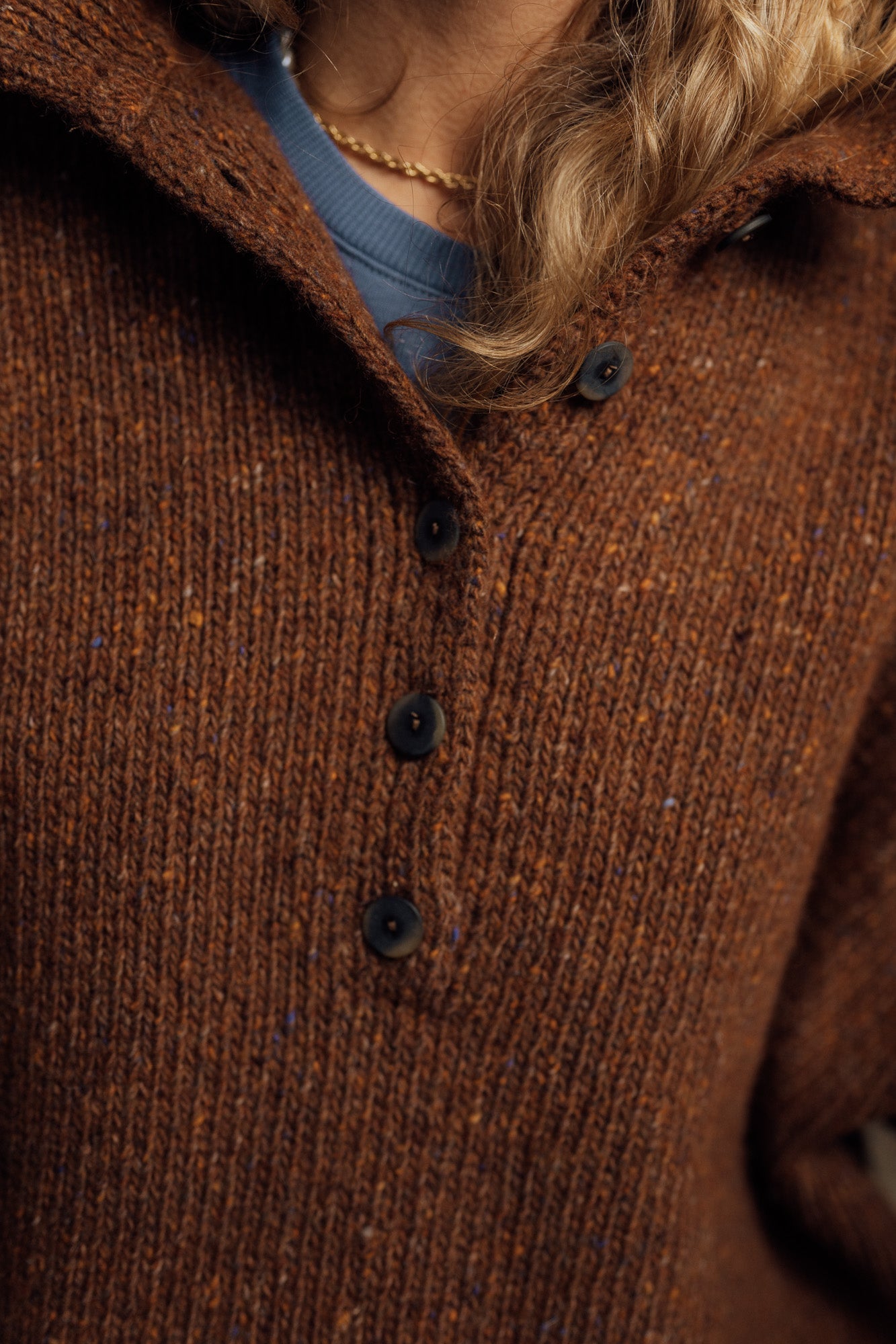 Sweter Close Rust