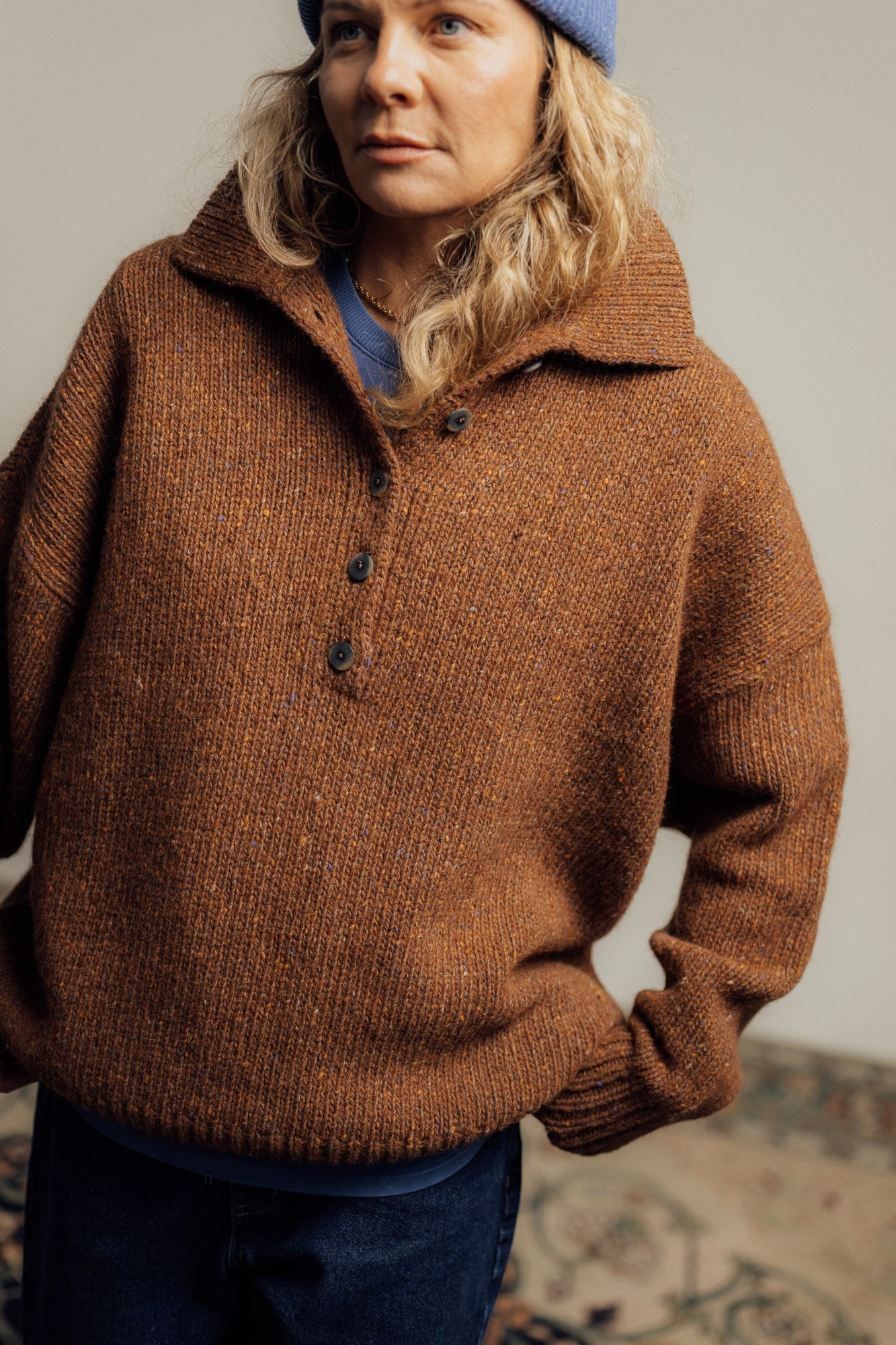 Sweter Close Rust