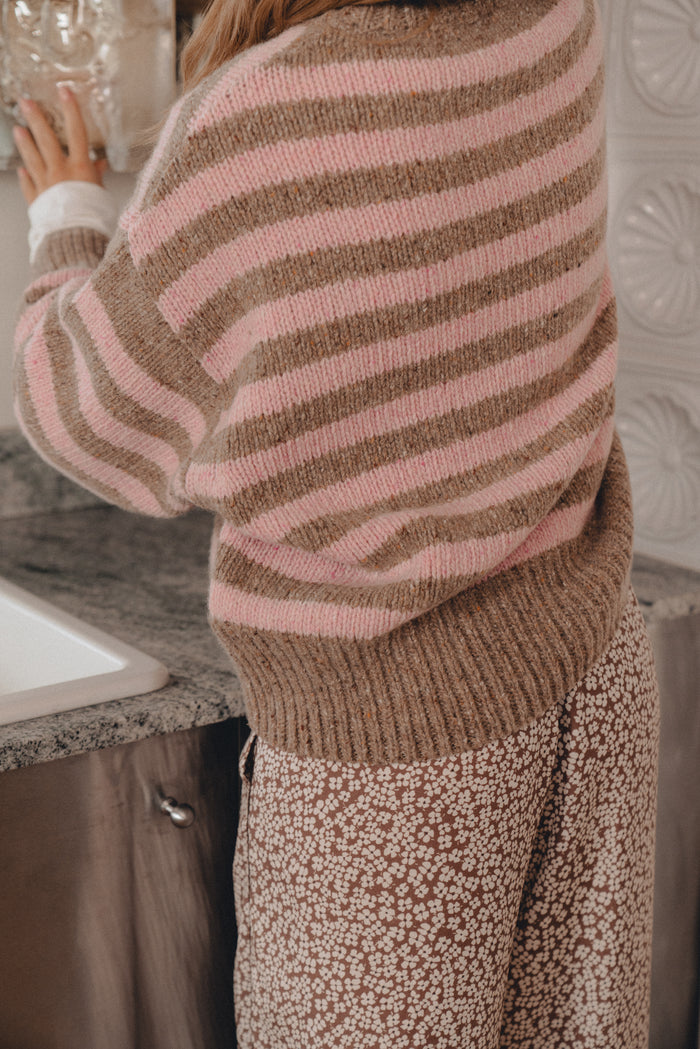 Sweter Cloud Pink/Brown Stripes