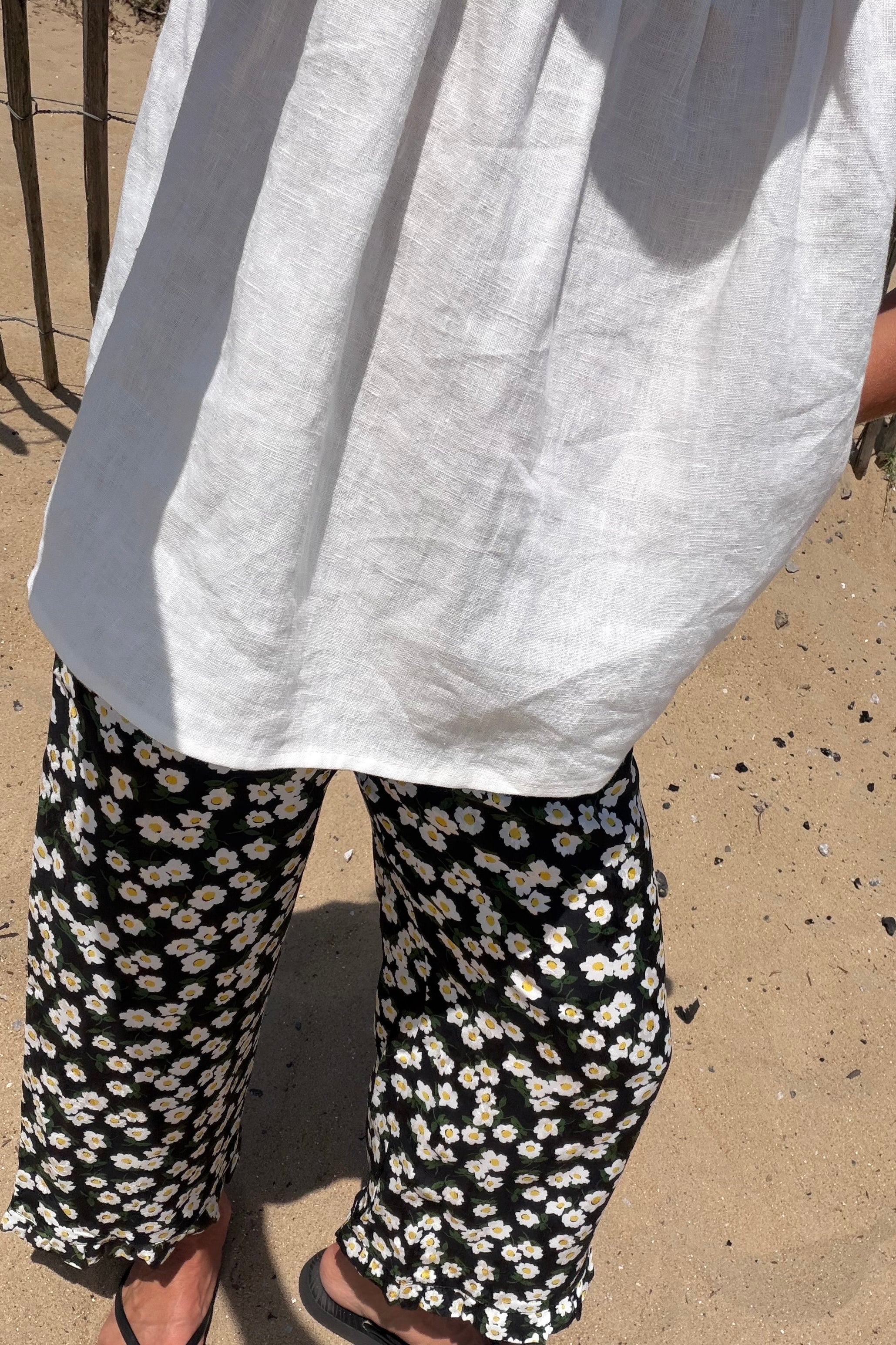 Daisy Black Capri Trousers - 7