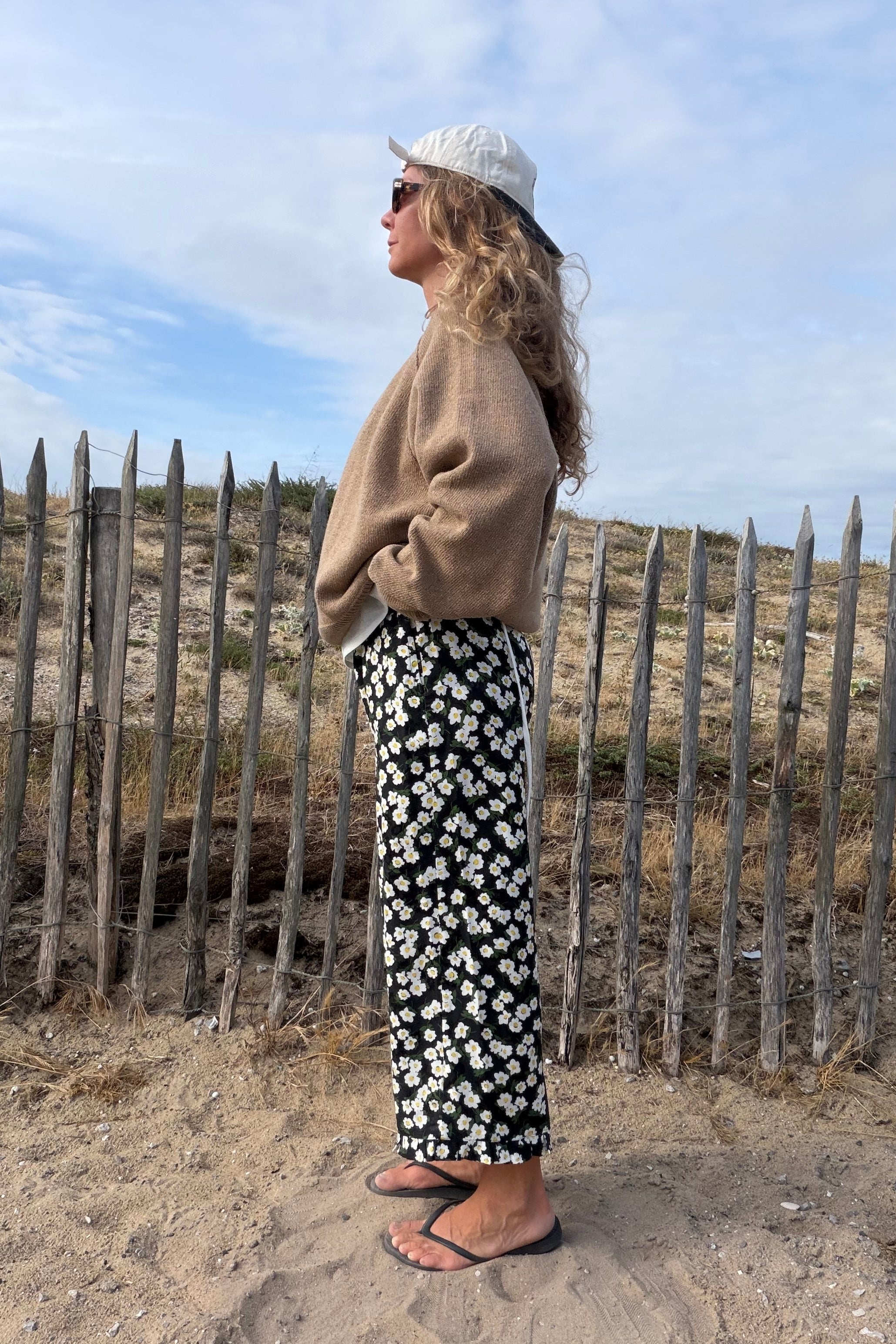Daisy Black Capri Trousers - 4