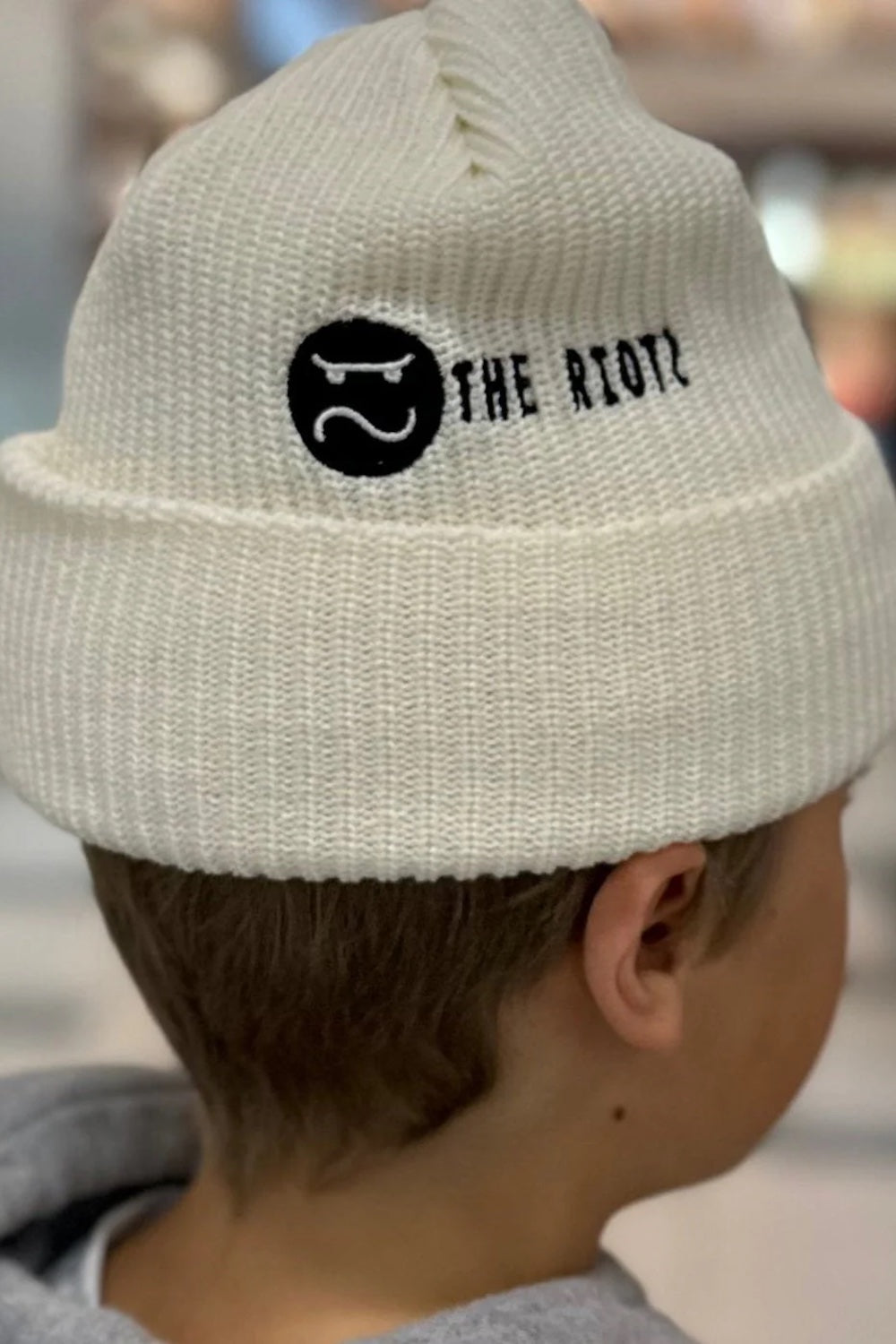 Czapka Beanie White The Riots Team