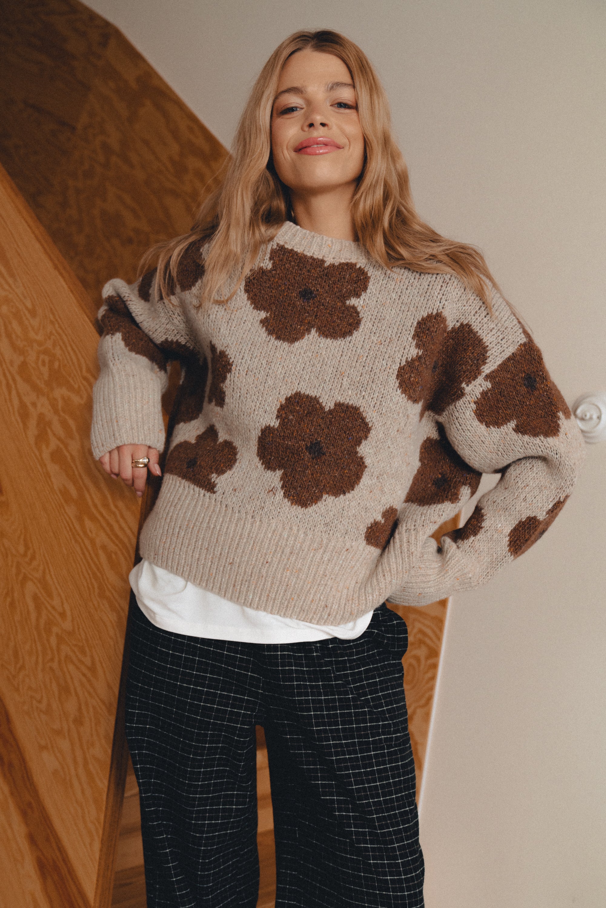 Sweter Cloud Dark Flowers - 11