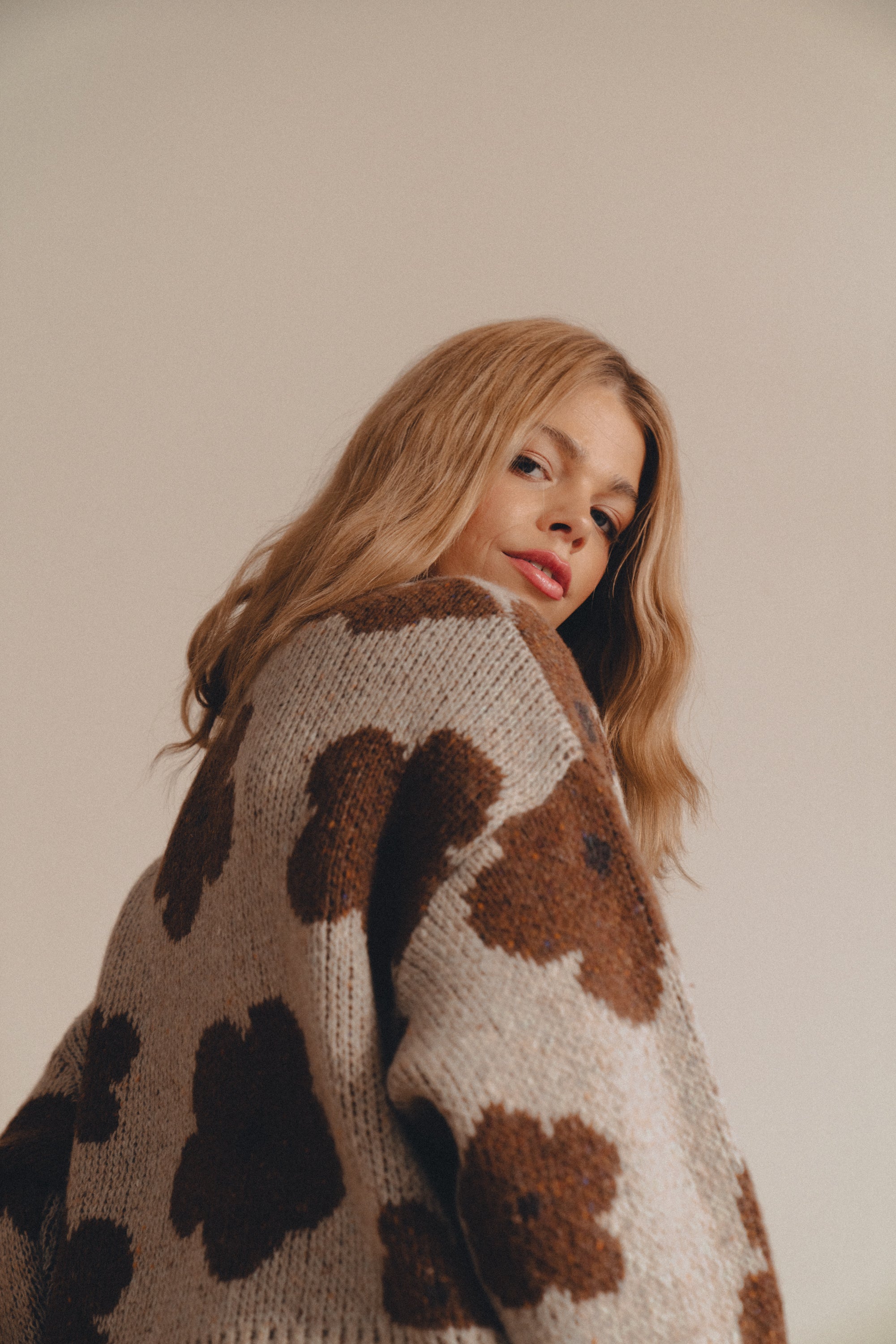 Sweter Cloud Dark Flowers - 15