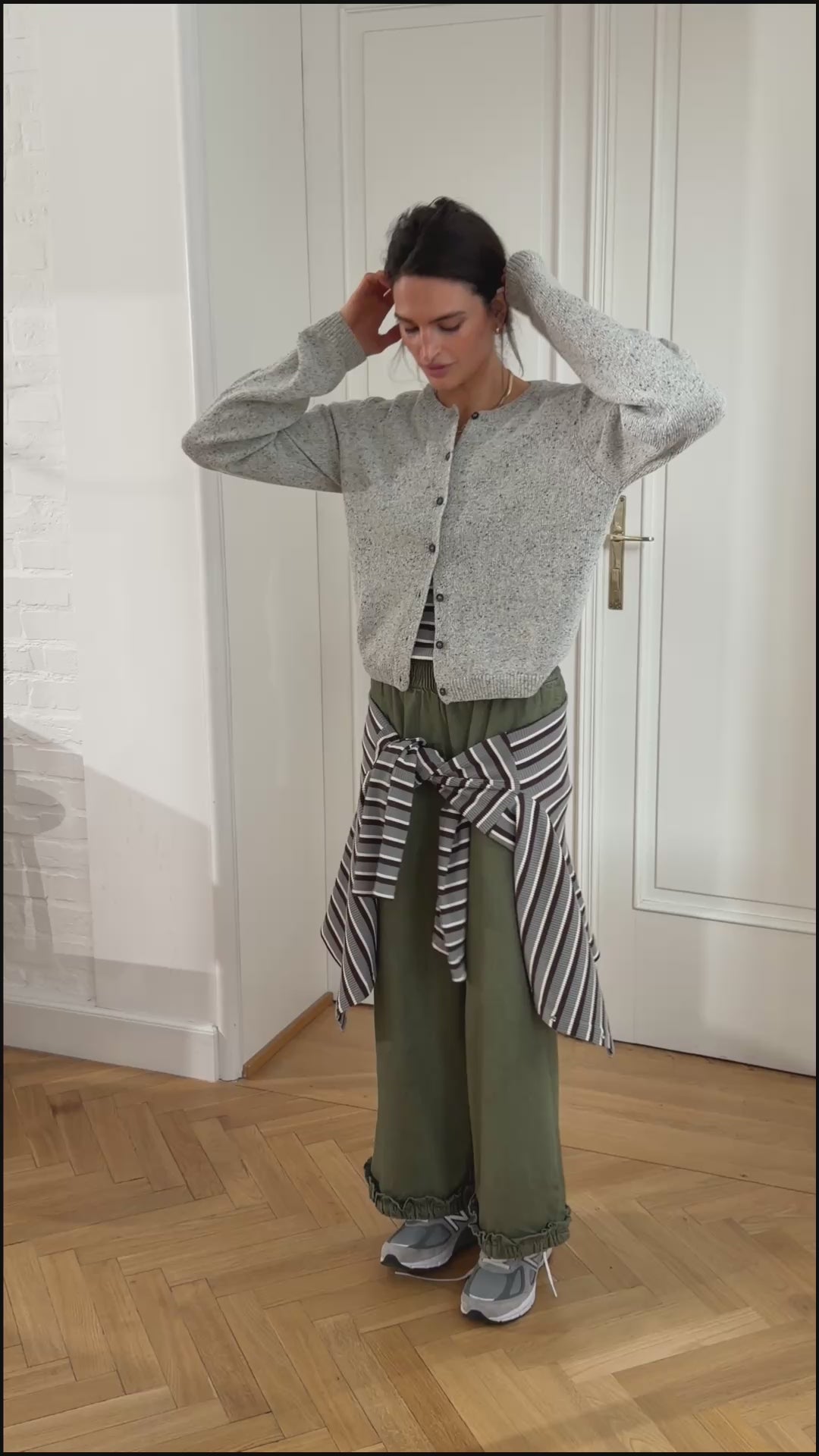 Cardigan Queens Light Gray - 3
