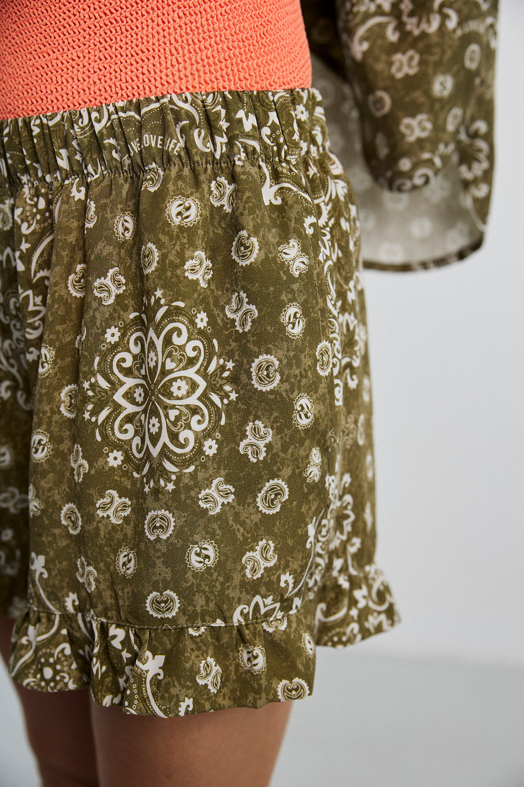 Shorts Bey Paisley Olive - 21