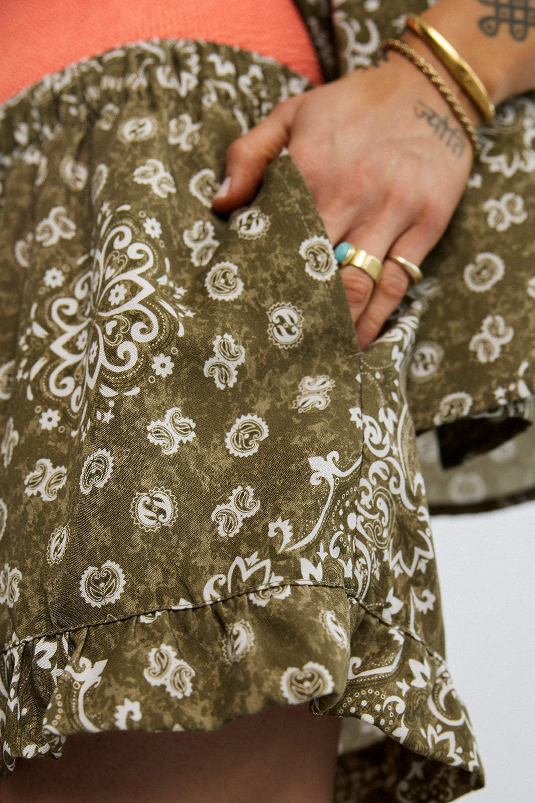Shorts Bey Paisley Olive - 23
