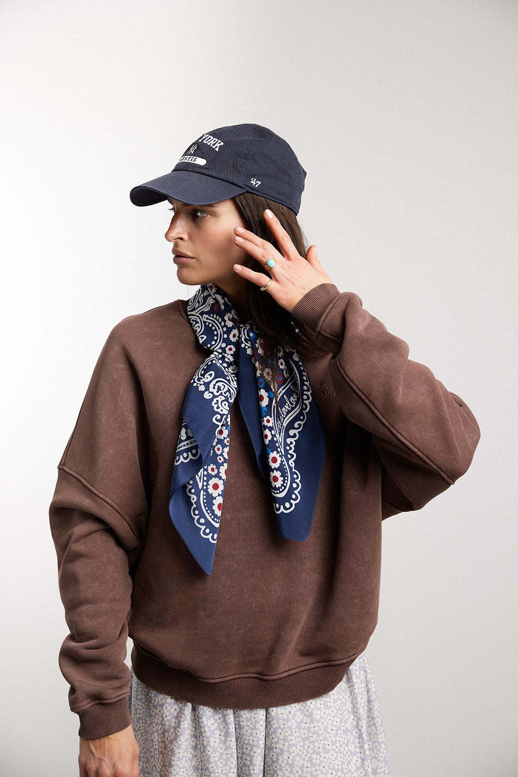 Bandana Daisies Navy - 4