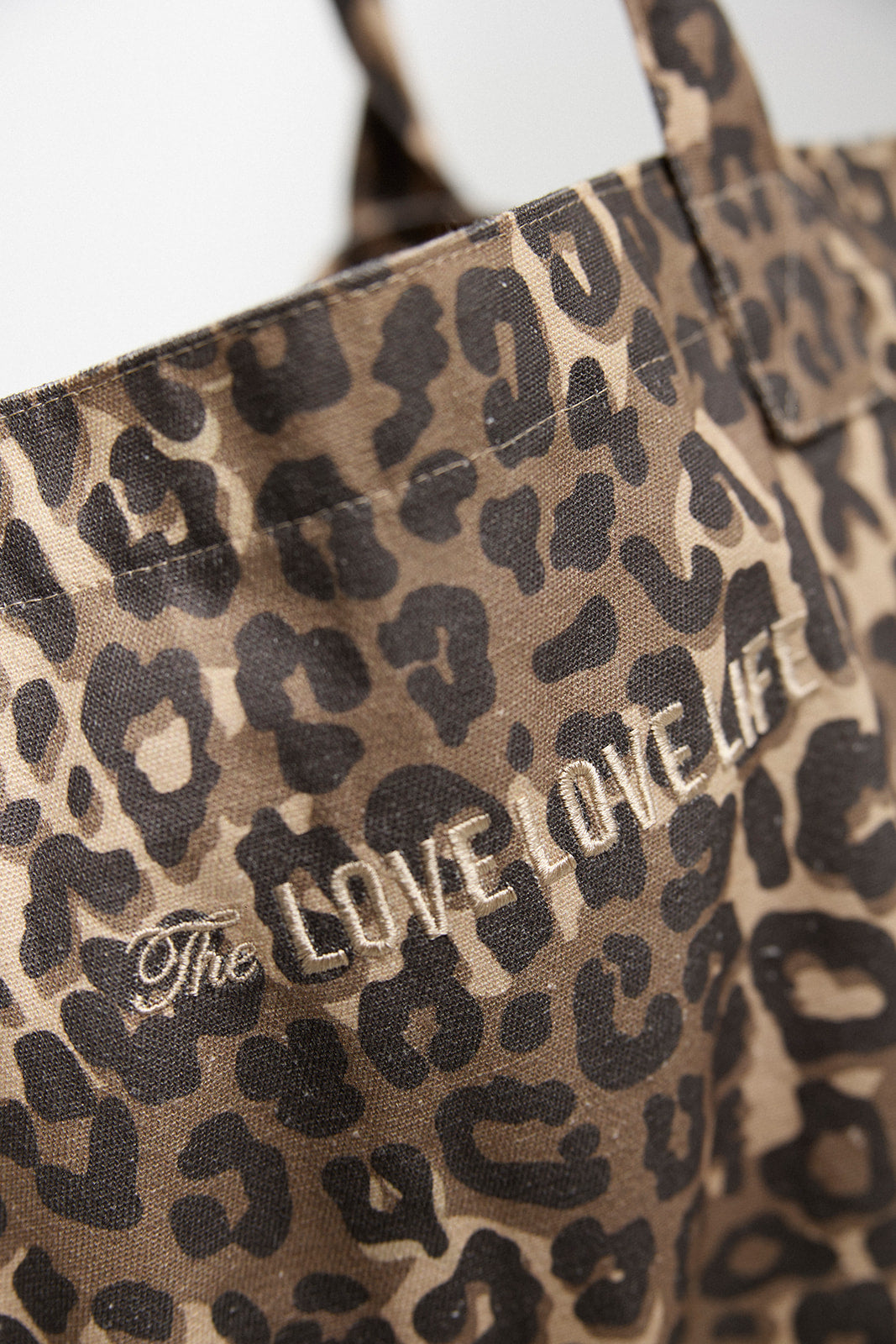Torba Daily Leopard
