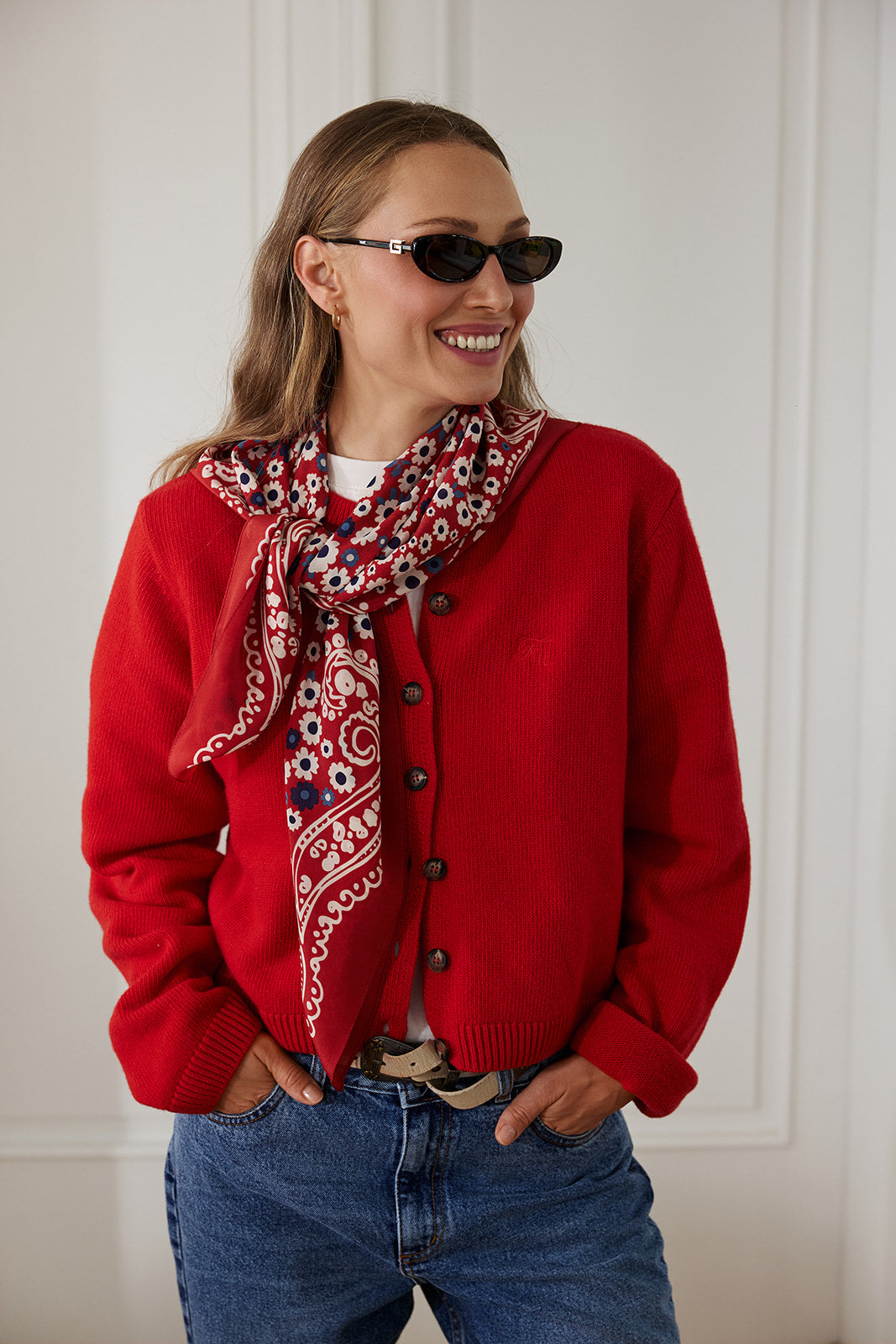 Bandana Gänseblümchen auf Rot - 9