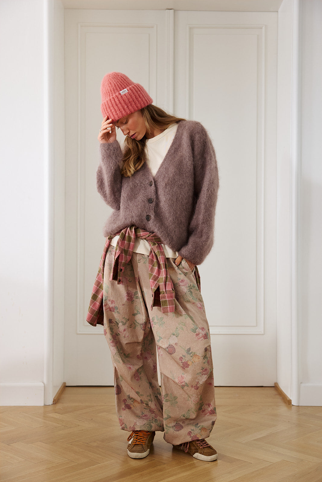 Baby Pink Hut  - 6